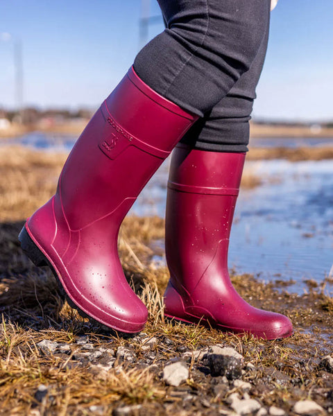 Sievi Light Boot Berry kotimaiset punaiset kevytsaappaat