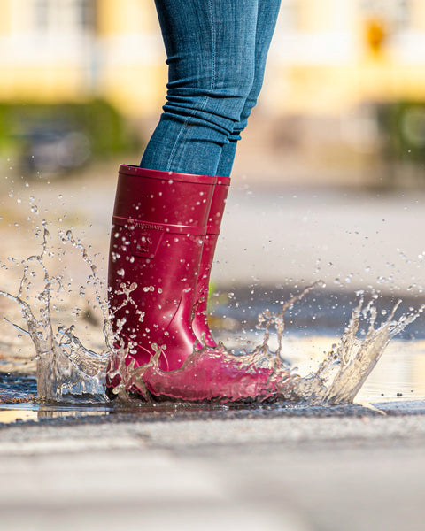 Sievi Light Boot Berry kotimainen punainen kumisaapas