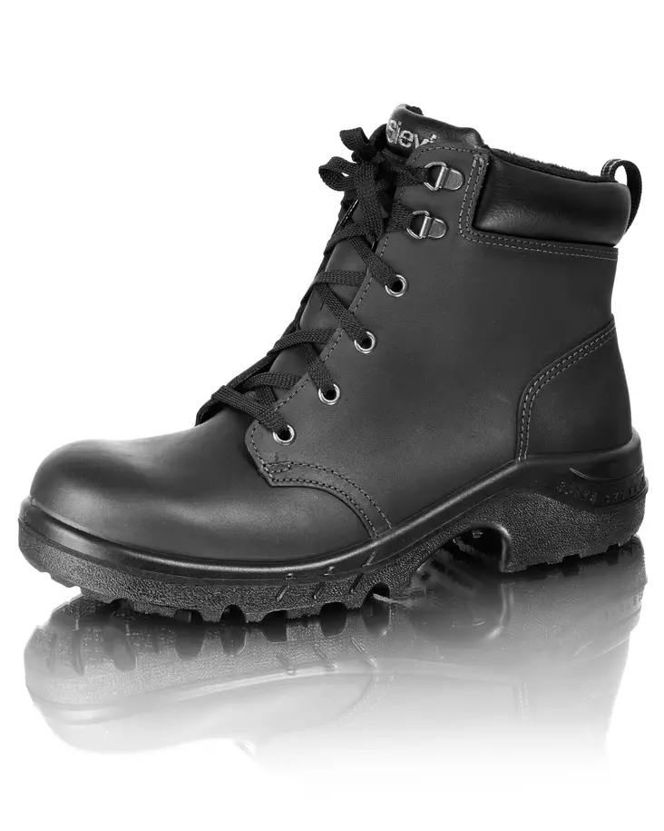 Sievi Spike Casual musta koot 39-47 - Miesten talvikengät - 46-22414-143-71M - 1